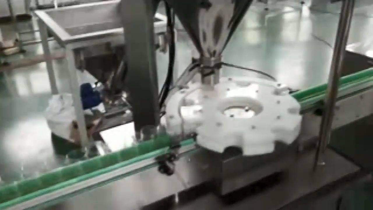 Automatisk påfyllningsmaskin med roterande skruv för kaffepulverflaskor