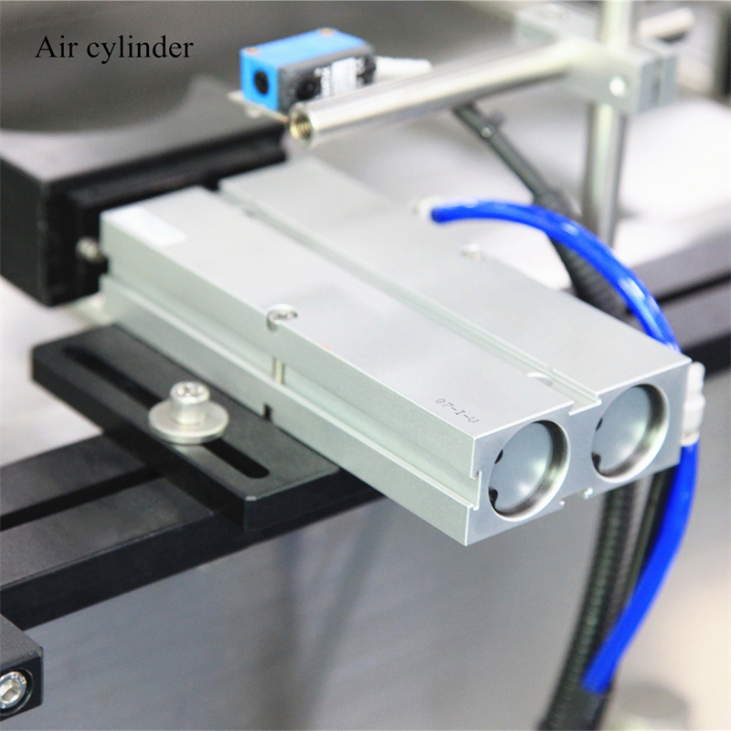 Cyfrol Fawr Awtomatig Olew Drum Lube Peiriant Llenwi Poteli Olew