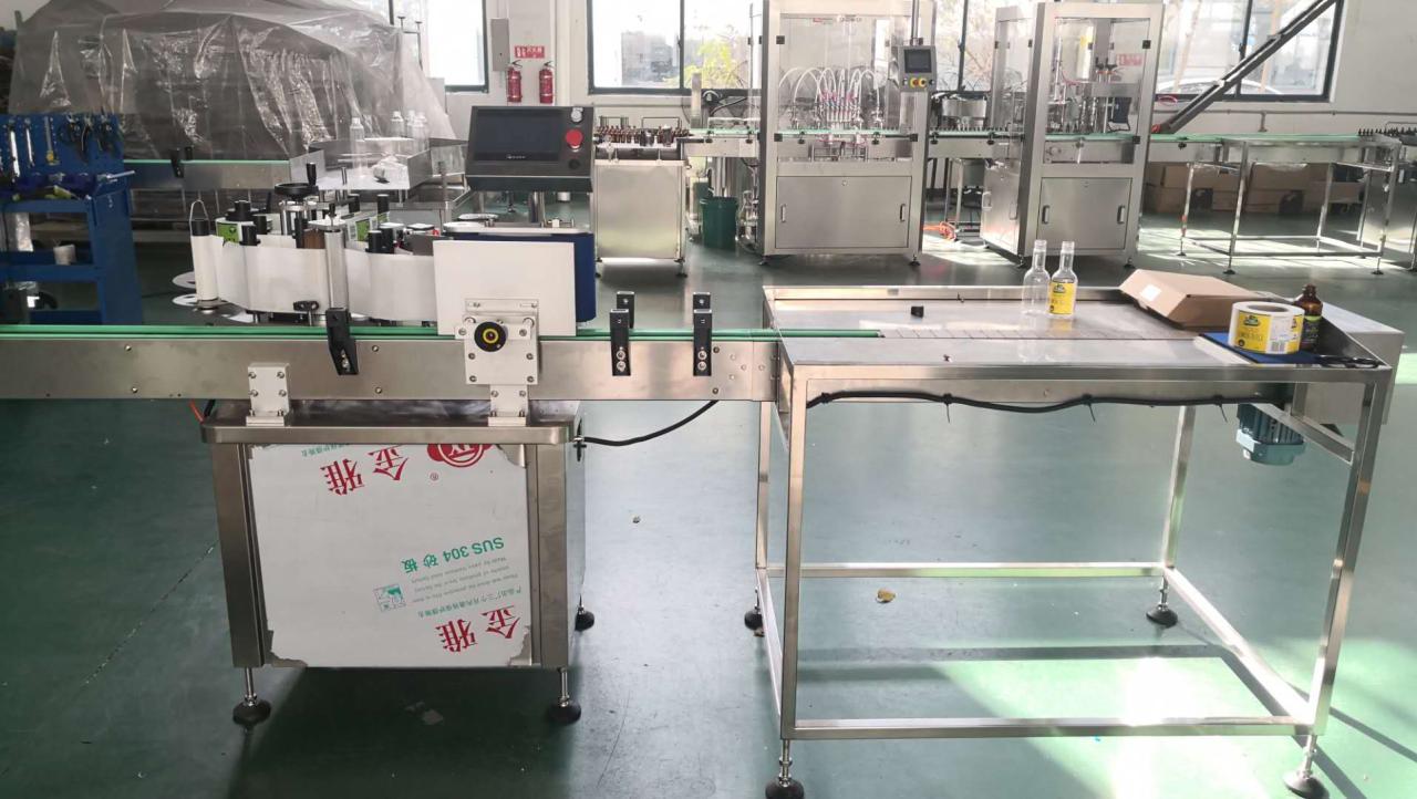Automatic E-Juice Fruit juice Bottle Filling And Capping Machine Automatic E-Juice Fruit juice Bottle Filling And Capping Machine