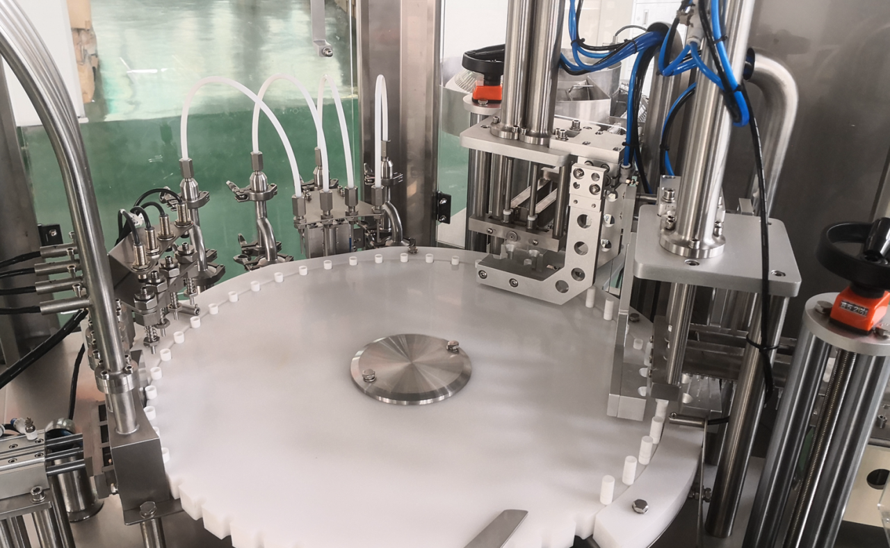 Automatic Perfume Pet Plastic Glass Bottle Filling Sealing Machine Automatic Perfume Pet Plastic Glass Bottle Filling Sealing Machine