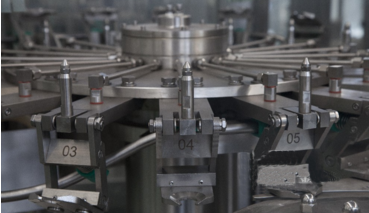 সম্পূর্ণ স্বয়ংক্রিয় বোতলজাত পানীয় জল ক্যান ফিলিং মেশিন সম্পূর্ণ স্বয়ংক্রিয় বোতলজাত পানীয় জল ক্যান ফিলিং মেশিন